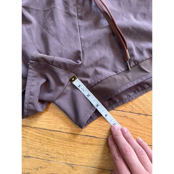 CRZ YOGA Womens Running Shorts Mauve Brown Mesh Trim Zip Pocket Size Medium 8/10 - Picture 2 of 8